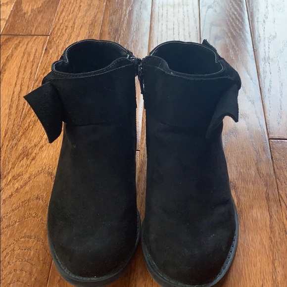 Girls Booties! - Picture 3 of 4